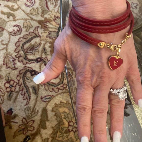 Authentic Louis Vuitton bracelet - Picture 2 of 9